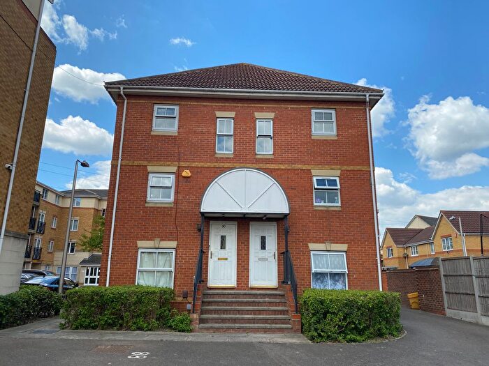 2 Bedroom Maisonette To Rent In Sewell Close, Grays, RM16