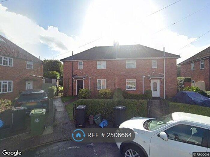 3 Bedroom Semi-Detached House To Rent In The Rosery, Bristol, BS16