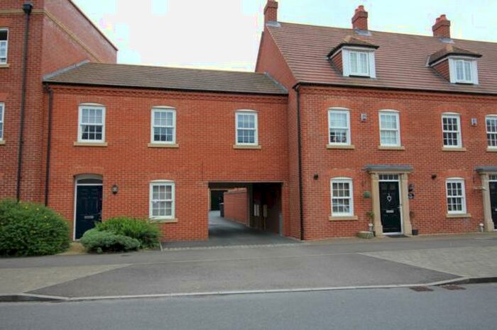 2 Bedroom Apartment To Rent In Greenkeepers, Great Denham, MK40