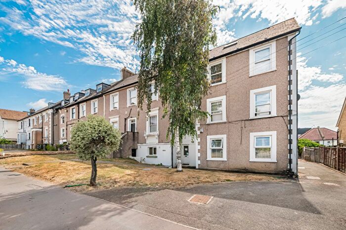 1 Bedroom Flat For Sale In Holmesdale Road, London, SE25