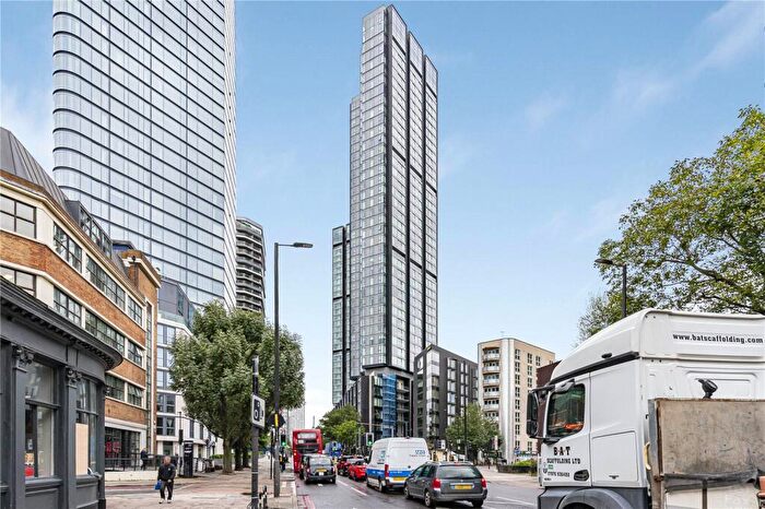 3 Bedroom Apartment For Sale In Bollinder Place, London, EC1V