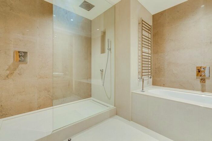 2 Bedroom Flat To Rent In Abell House, John Islip Street, Westminster, London, SW1P
