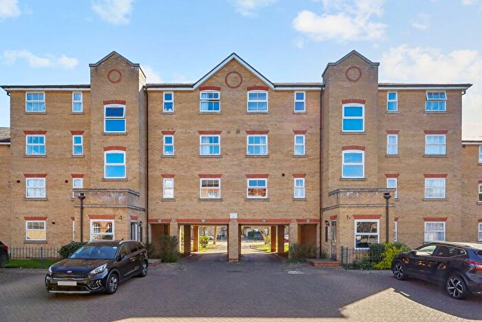 1 Bedroom Flat To Rent In Harston Drive, Maynard Court, EN3