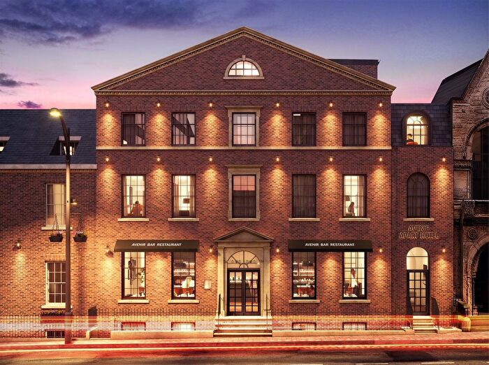 2 Bedroom Flat To Rent In East Parade, Leeds, LS1