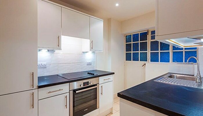 2 Bedroom Flat To Rent In Pelham Court, Fulham Road, London, SW3