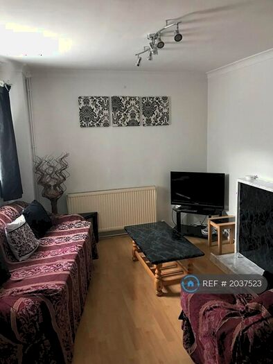 2 Bedroom Terraced House To Rent In Cherrydown West, Basildon, SS16