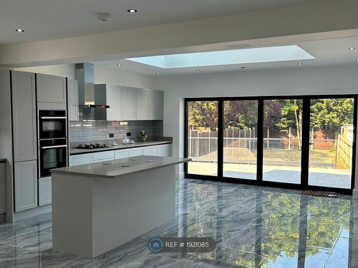 5 Bedroom Semi-Detached House To Rent In College Hill Road, Harrow, HA3