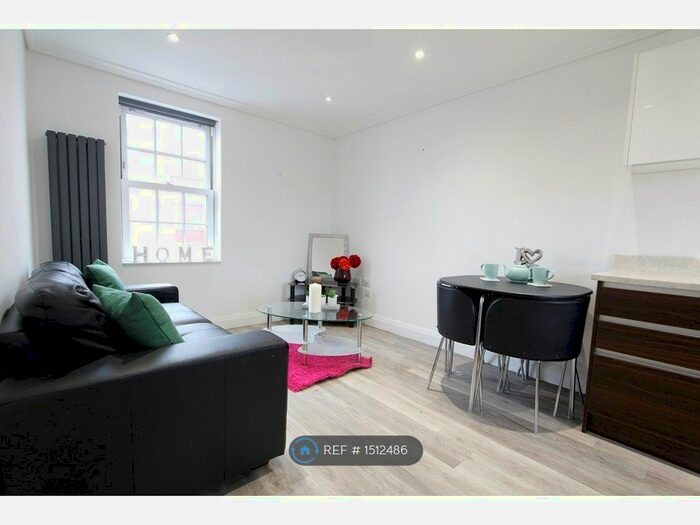 2 Bedroom Flat To Rent In Oxford Road, Reading, RG1