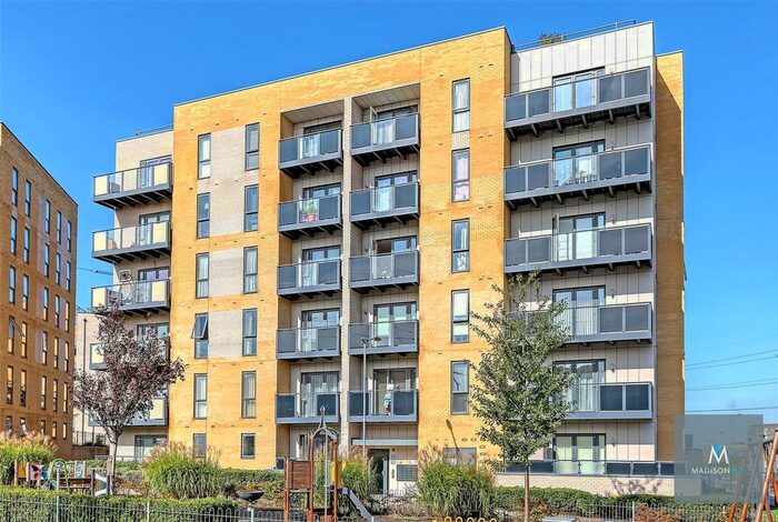 2 Bedroom Flat To Rent In Handley Page Road, Barking, IG11