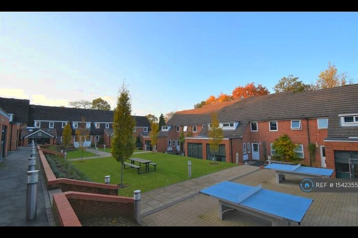 8 Bedroom Terraced House To Rent In Hillside Court, Reading, RG1