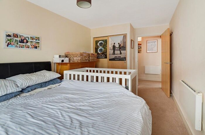 1 Bedroom Flat For Sale In Oakwood Close, London, SE13