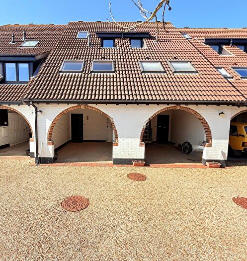 2 Bedroom Town House For Sale In Endeavour Way, Hythe, Southampton, SO45