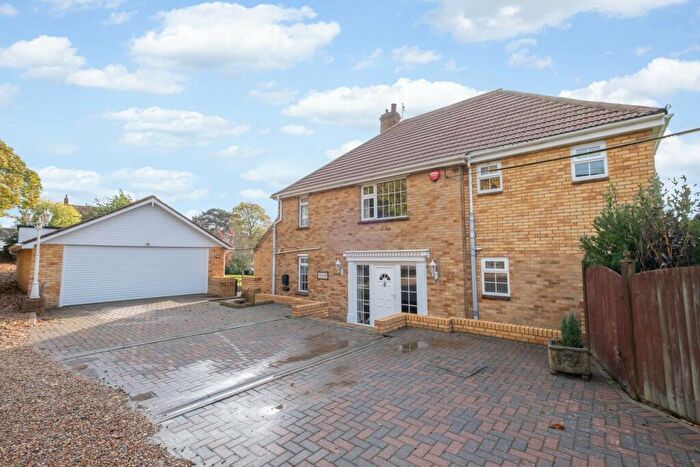 3 Bedroom Detached House For Sale In Preston Hill, Wingham, Canterbury, CT3