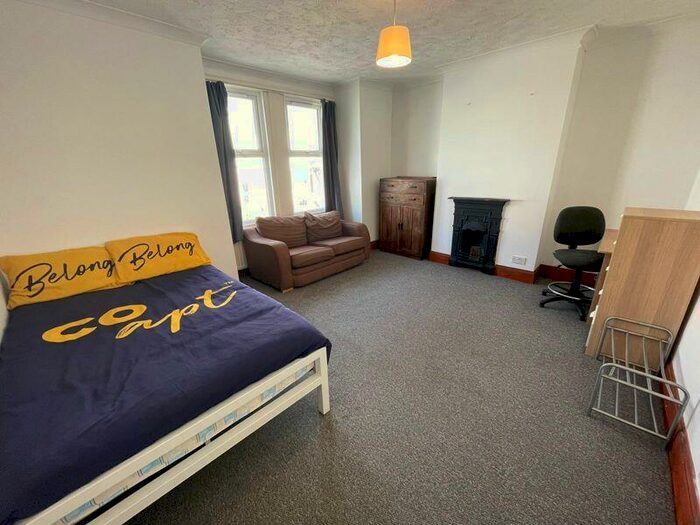 5 Bedroom Terraced House To Rent In Brading Road, Brighton, BN2