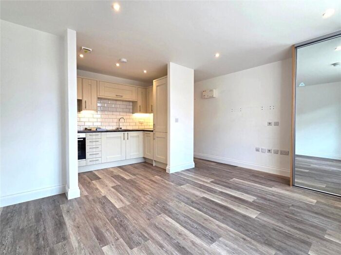Apartment For Sale In Meadrow, Godalming, Surrey, GU7