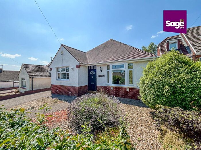 3 Bedroom Detached Bungalow For Sale In Hillcrest, New Inn, Pontypool, NP4