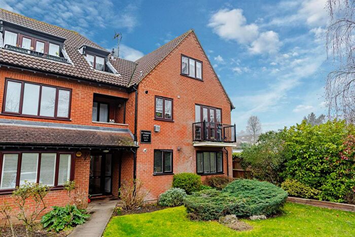 2 Bedroom Flat For Sale In Forest View, North Chingford, E4