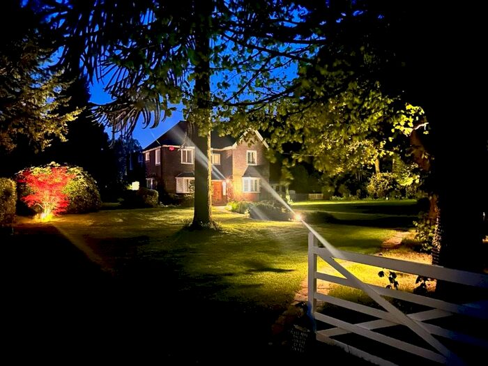 5 Bedroom Detached House For Sale In The Cottage, Ash, Sevenoaks, TN15