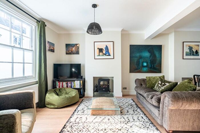 2 Bedroom Terraced House For Sale In Queens Gardens, North Laine, Brighton, BN1