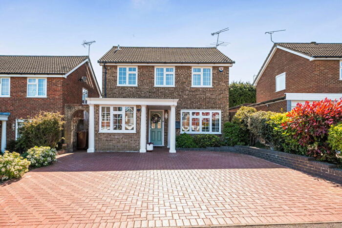 4 Bedroom Detached House For Sale In Modern Hempstead Home With Large Driveway & Ft Kitchen, ME7