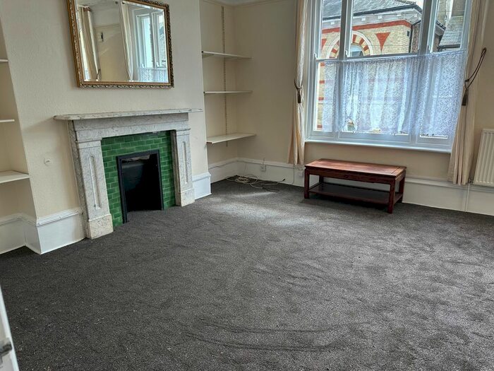 1 Bedroom Flat To Rent In Flat, Dudley Road, Tunbridge Wells, TN1