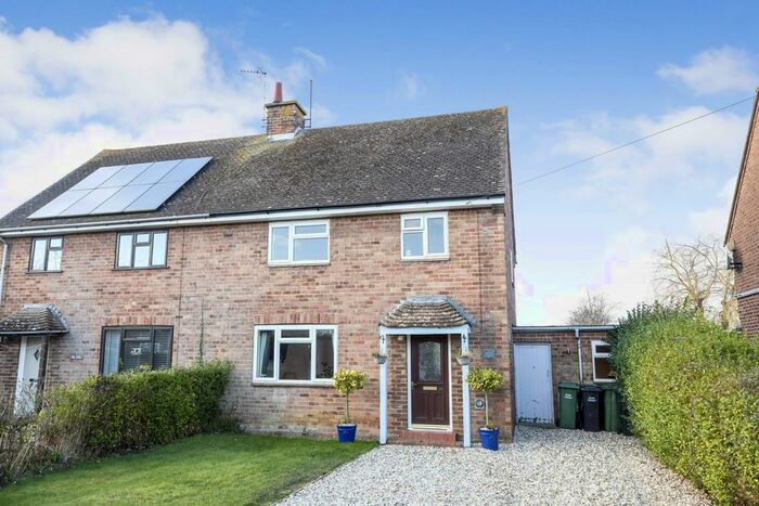 3 Bedroom Semi-Detached House For Sale In Grove Avenue, Honeybourne, Evesham, Worcestershire, WR11
