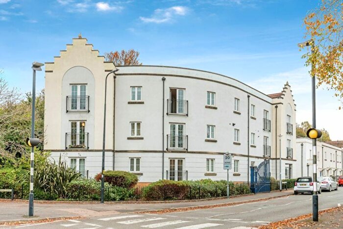2 Bedroom Flat For Sale In Gateway Terrace, Portishead, Bristol, BS20