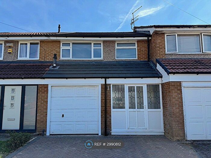 3 Bedroom Terraced House To Rent In Dawlish Close, Stockport, SK7