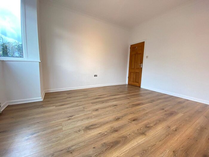 4 Bedroom Detached House To Rent In Beechcroft Gardens, Wembley, HA9