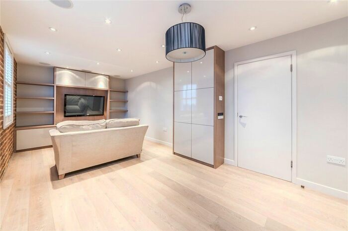 2 Bedroom Flat To Rent In Kingston Road, Wimbledon, SW19