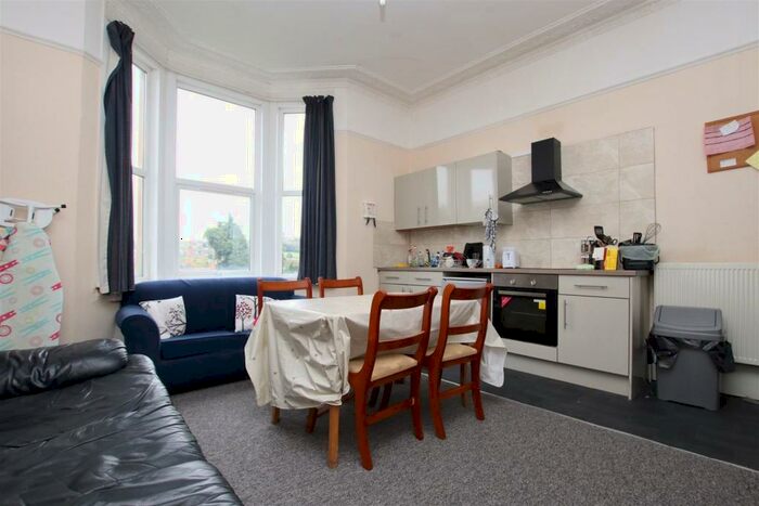 7 Bedroom Terraced House To Rent In Newbridge Road, Bath, BA1