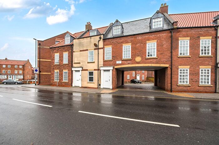 3 Bedroom Flat For Sale In Minster Wharf, Beverley, HU17