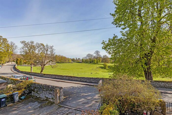 2 Bedroom Cottage For Sale In Middleton-By-Youlgrave, Bakewell, DE45