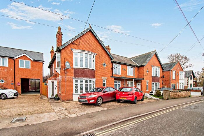 3 Bedroom Flat For Sale In Knight Street, Pinchbeck, Spalding, PE11