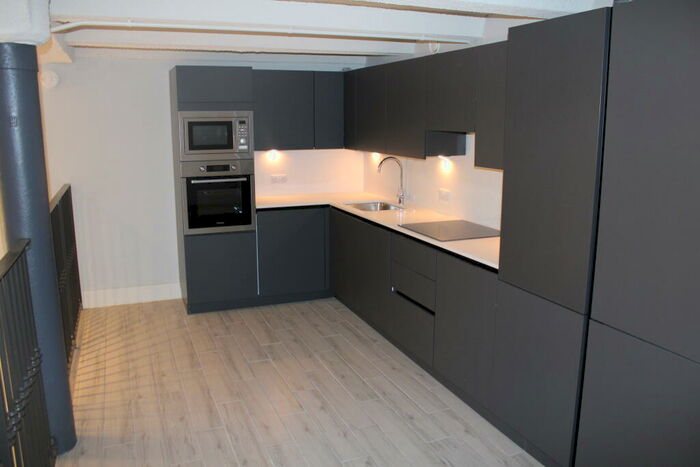 2 Bedroom Apartment To Rent In Tobacco Warehouse, L3