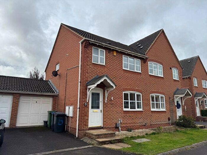 3 Bedroom Semi-Detached House To Rent In Marigold Close, Melksham, Wiltshire, SN12