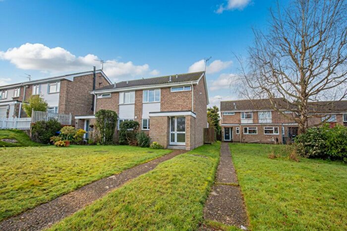 3 Bedroom Semi-Detached House For Sale In Aspen Walk, Haywards Heath, RH16