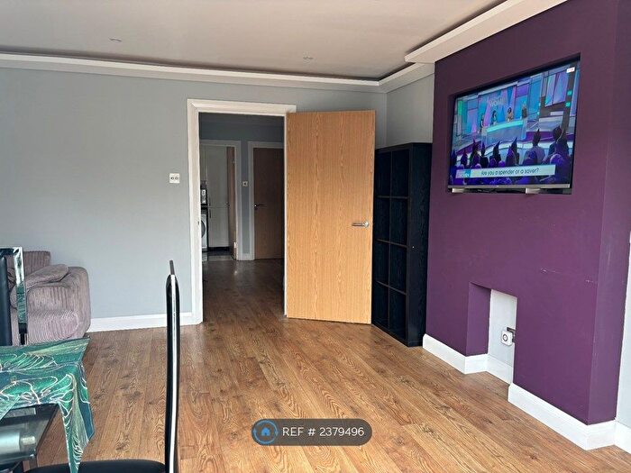 4 Bedroom Terraced House To Rent In Stable Walk, London, N2