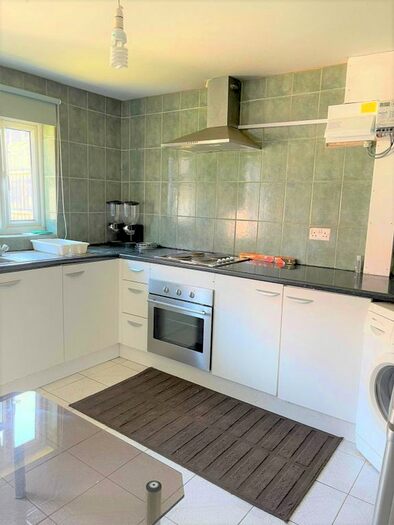 1 Bedroom Flat To Rent In Joydon Drive, Chadwell Heath, Romford, RM6