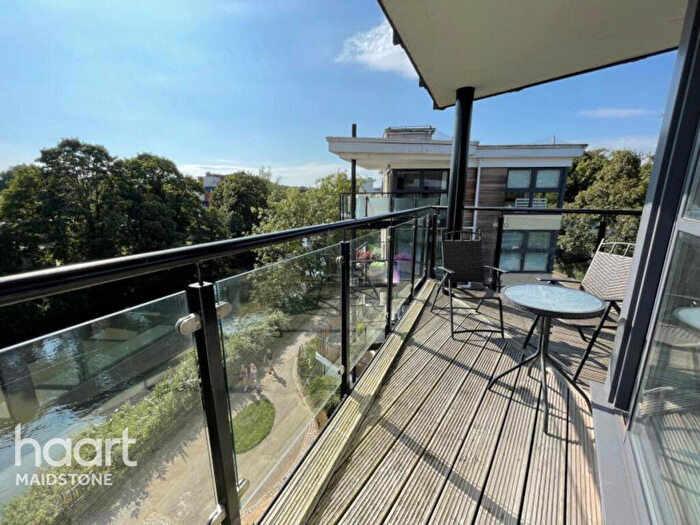 2 Bedroom Apartment To Rent In Clifford Way, Maidstone, ME16