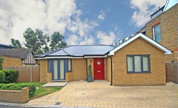 3 Bedroom Property To Rent In Mountfield Road, London, W5