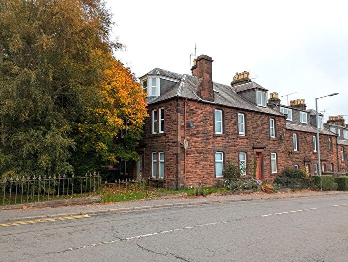 3 Bedroom Flat For Sale In Lockerbie Road, Dumfries, DG1