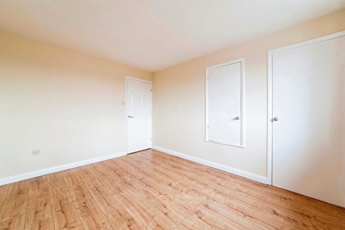 2 Bedroom Semi-Detached House For Sale In Truro Close, Grantham, NG31