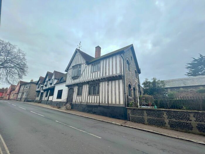 4 Bedroom Semi-Detached House To Rent In Stour Street, Sudbury, CO10