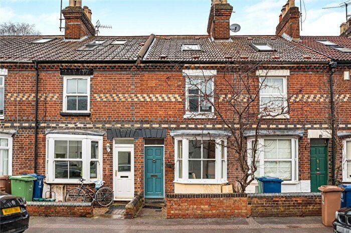 3 Bedroom Terraced House For Sale In Lake Street, New Hinksey, OX1