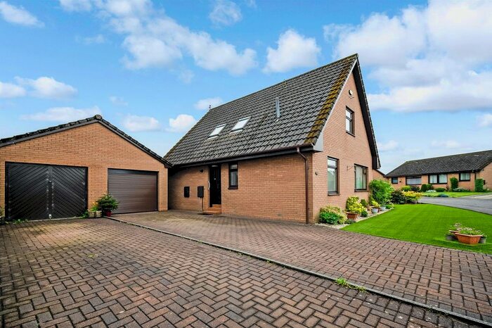 3 Bedroom Detached House For Sale In Antonine Grove, Bonnybridge, FK4