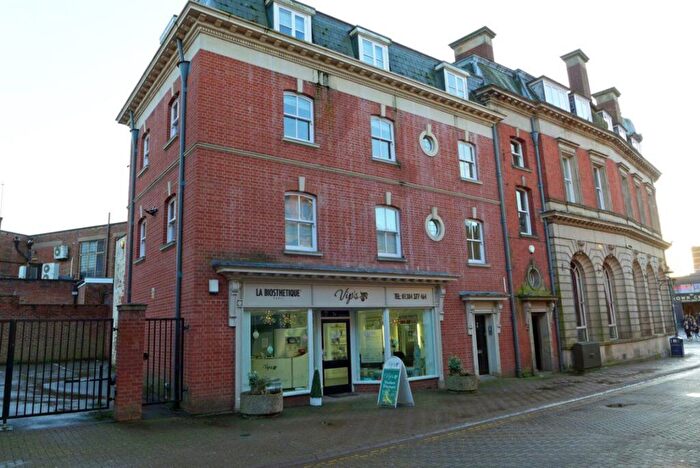 1 Bedroom Apartment To Rent In Coventry Street, Stourbridge, DY8
