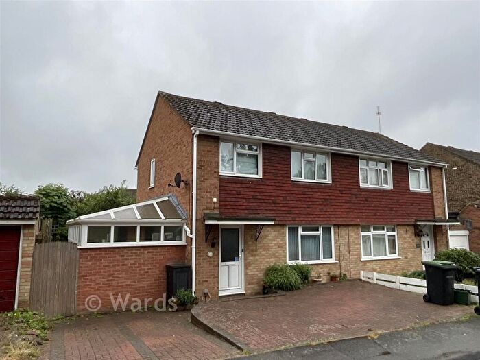 3 Bedroom Semi Detached House For Sale In Cobdown Close, Ditton, Aylesford, Kent, ME20