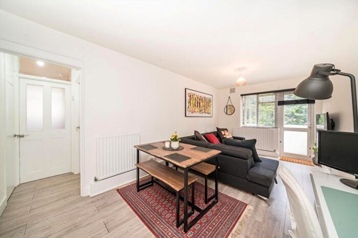 1 Bedroom Flat For Sale In Opal Street, Kennington, SE11
