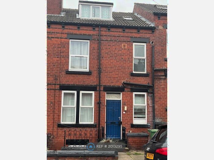 2 Bedroom Terraced House To Rent In Anderson Avenue, Leeds, LS8